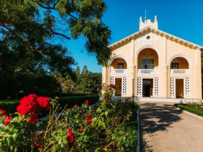 Парк-Отель Романова В Евпатории