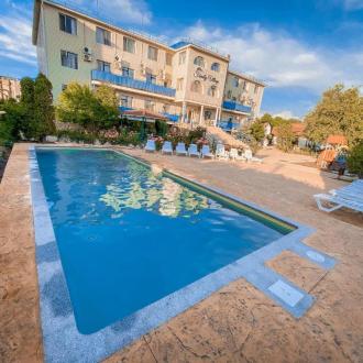 Отель Family Village | Фото 2