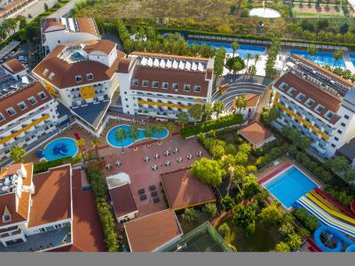 Hane Family Hotel 4*