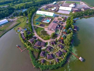 Клуб загородного отдыха Усадьба Фамилия