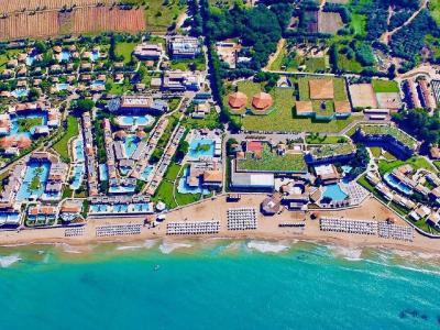 Курорт Aldemar 