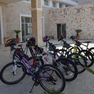 Andriake Beach Club | Фото 8