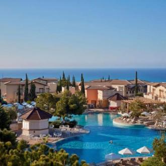 Aphrodite Hills Holiday Residences & Villas | Фото 1