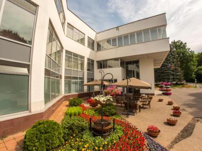 Пансионат Петрово-Дальнее